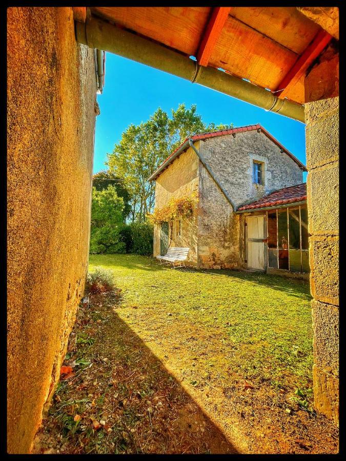 Les Maisons Du Bonheur Bed and Breakfast Château-Garnier Exteriör bild